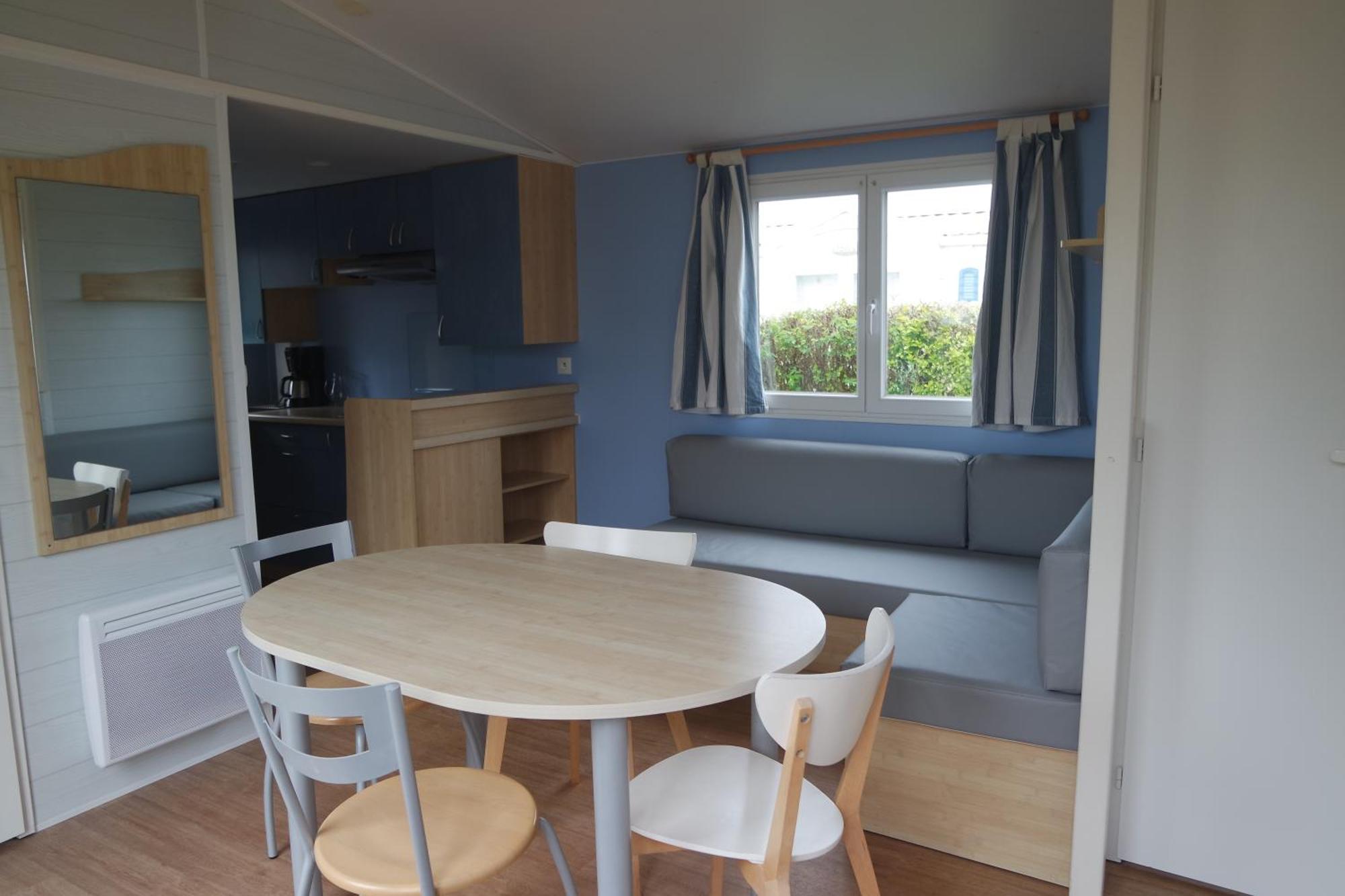 Camping De La Cote Des Legendes Brignogan-Plages Room photo