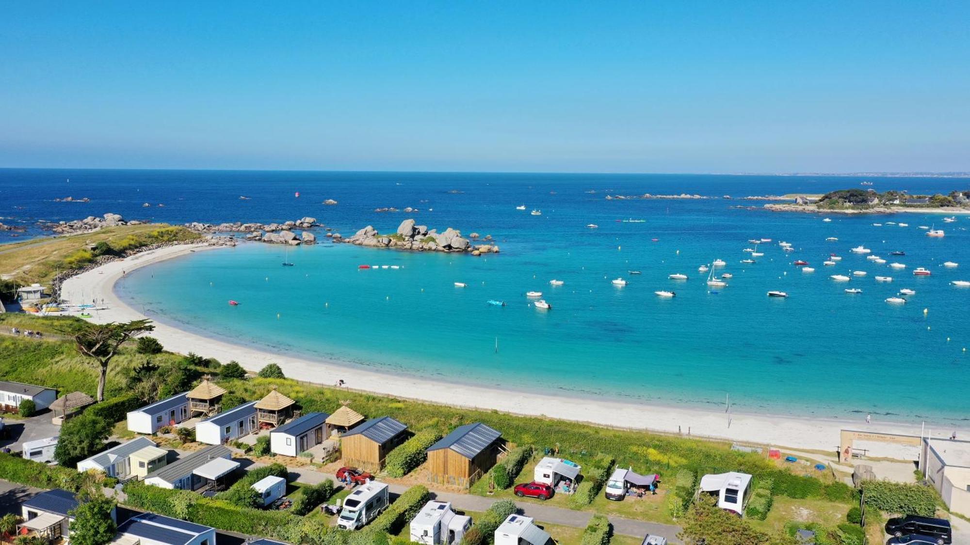 Camping De La Cote Des Legendes Brignogan-Plages Exterior photo