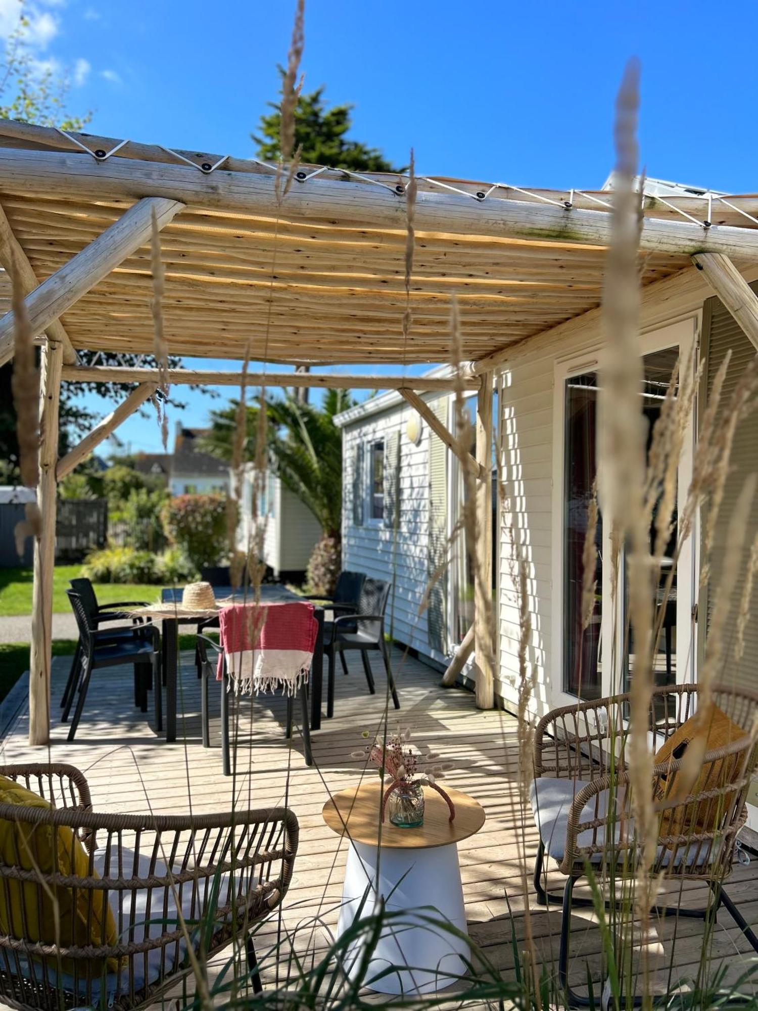 Camping De La Cote Des Legendes Brignogan-Plages Exterior photo